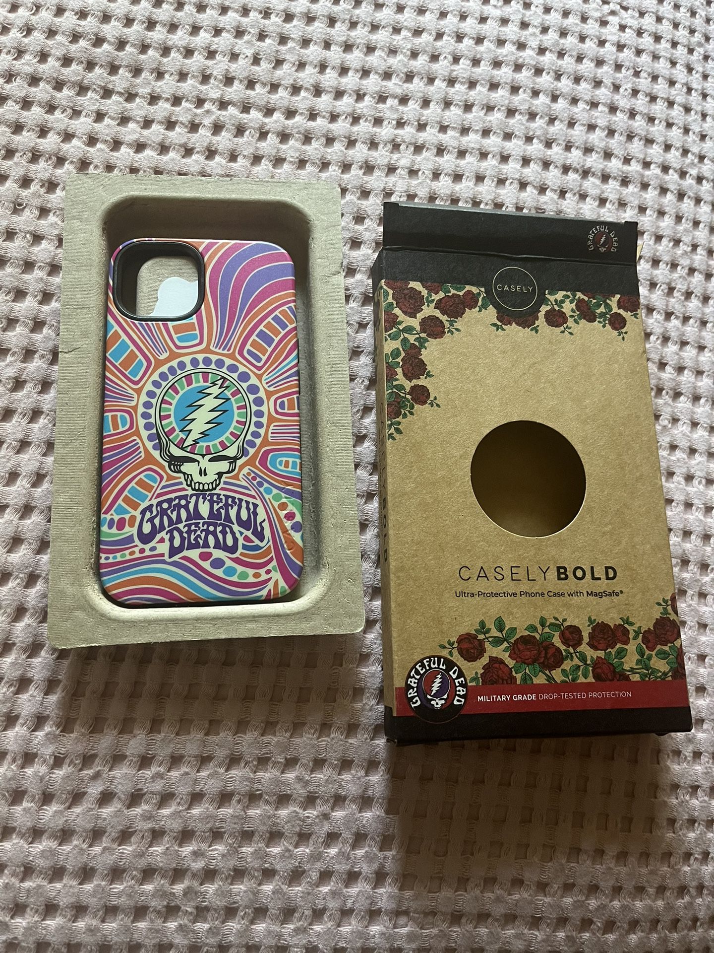 New Casely Bold iPhone 13 Mag Safe Phone Case