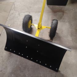 Mega Duty Snow Shovel