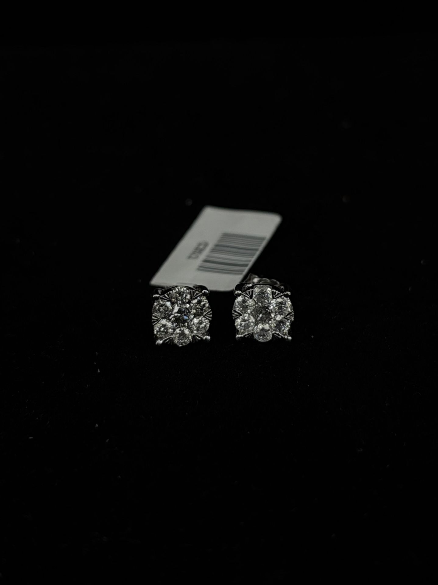 10KT White Gold Diamond Earrings