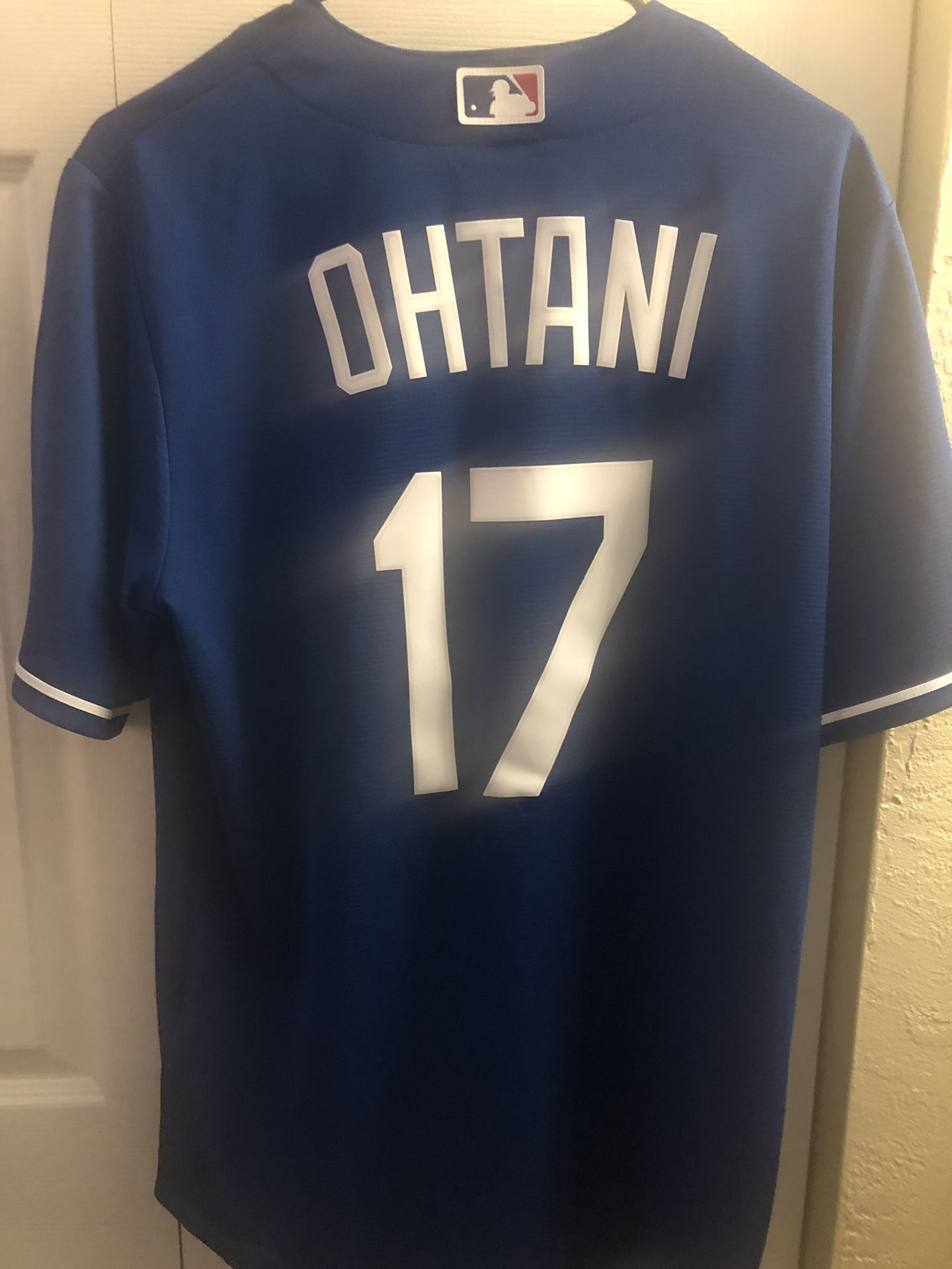 Dodgers Mens Medium. Shohei Ohtani Jersey
