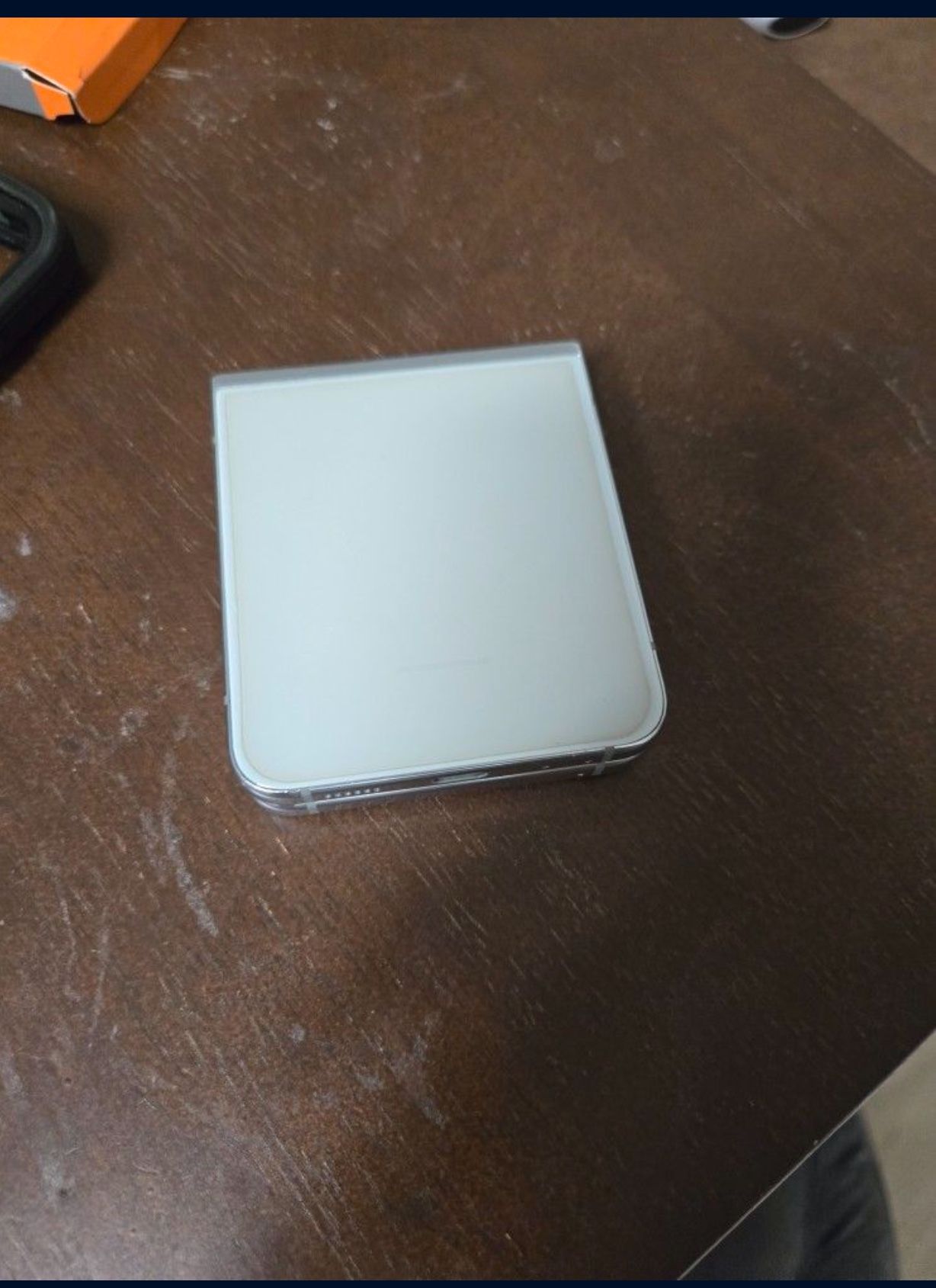 256gb Samsung Z Flip5 White