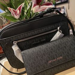 Crossbody Michael Kors y Wallet 