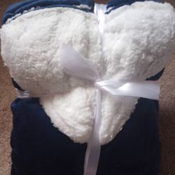 Blue & White Throw 
