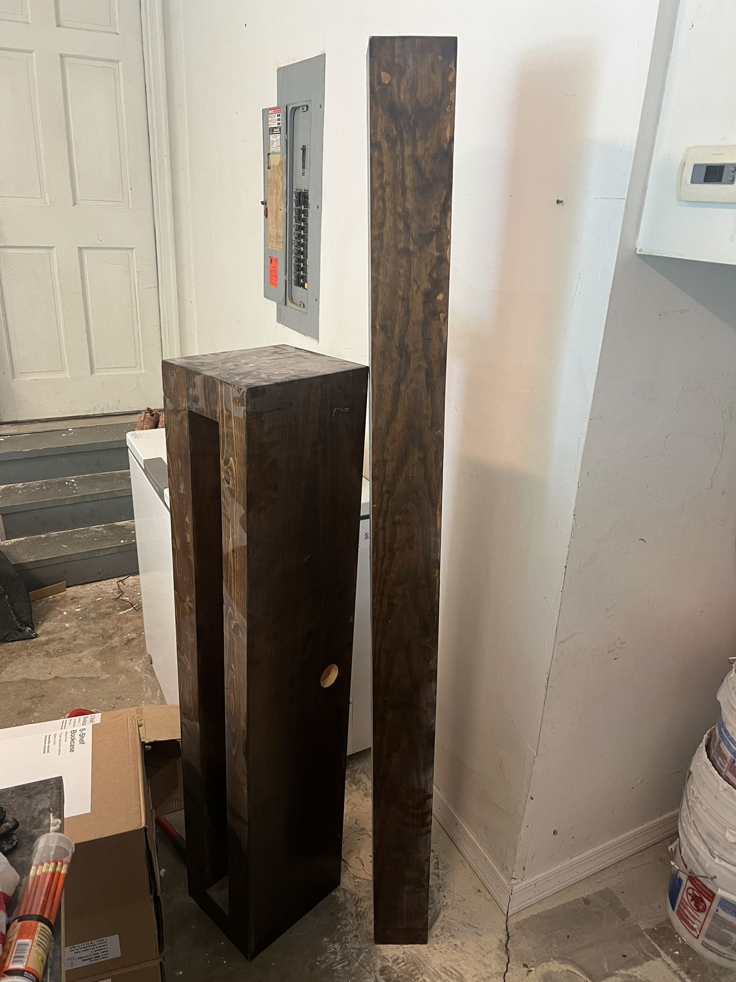 Floating TV Mount With Mantle