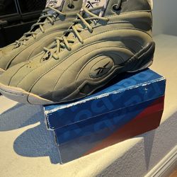 Reebok Retro Shaqnosis “Barracks” 