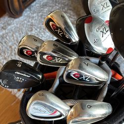 Mens Right Handed XL Set Of Golf Clubs 