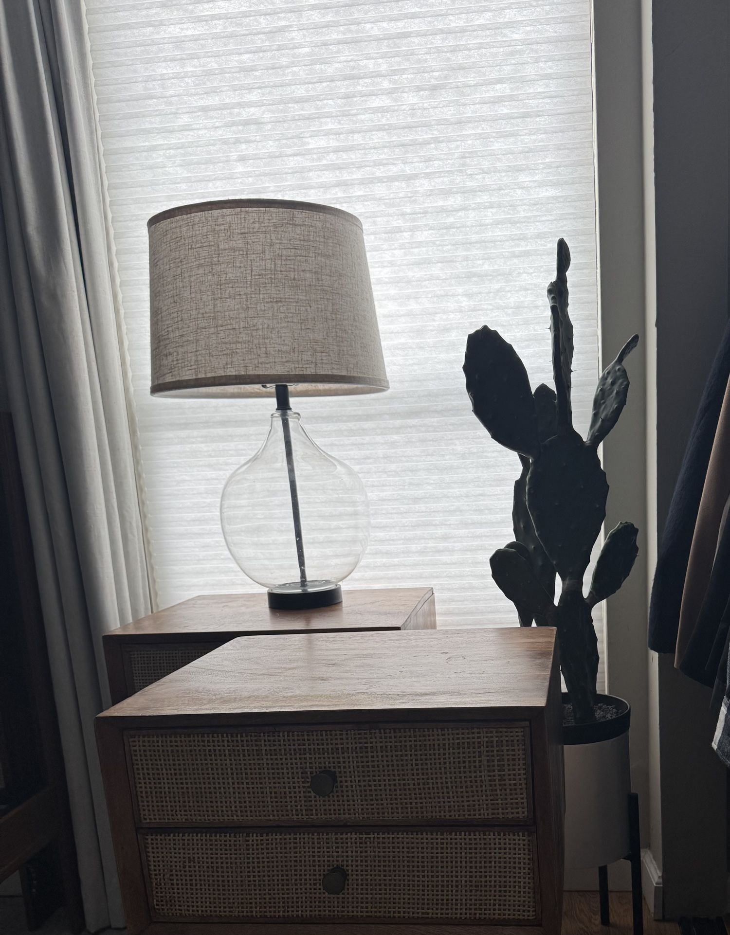 Set of 2 Glass and Black Metal Modern Table Lamps