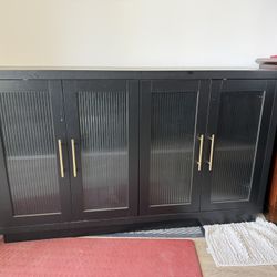 Gabinete De Cristal Y Madera En Buen Estado