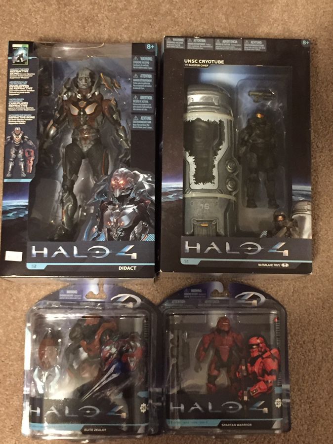 McFarlane Toys Halo 4 Series 1 - Frozen Master Chief With Cryotube