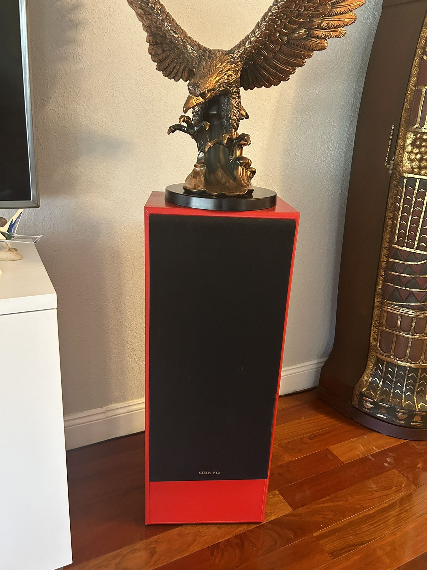 Refurbished Onkyo Speakers, 2 Set (Cats not Included)