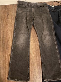 Pair of jeans “ read description”