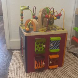 Zany Zoo Activity Cube