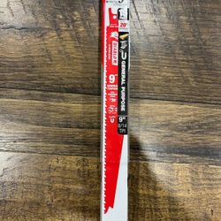 Diablo Bi-Metal Reciprocating Saw Blades for General Purpose Cuts - Variable Tooth Design - 9" Length, 8/14 TPI, 15-Pack - DS0914BGP15