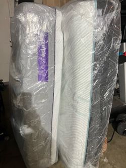 2 queen mattress 1 purple hybrid mattress 1 tempur-pedic