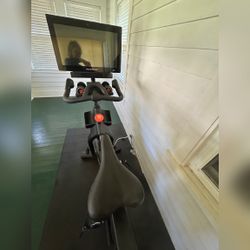 NordicTrack Commercial S22i Studio Cycle - Very Good - Simsbury, CT