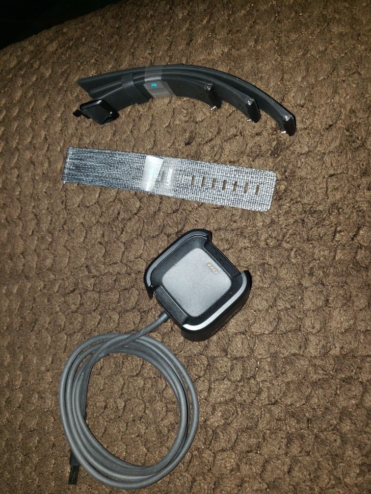 Fitbit Versa Charger and Bands