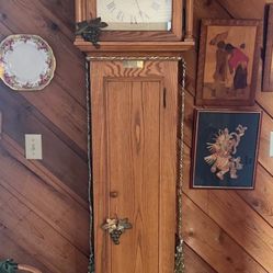 Grandfather Clock In Beautiful Condition