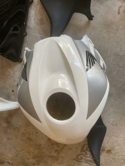 2007-2012 Honda cbr 600RR gas tank perfect condition
