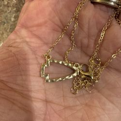 Woman’s Kansas City Chiefs Arrow Necklace Shipping Available 