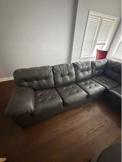 Sectional couch