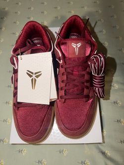 Size 7M Nike Dunk Low Pronto