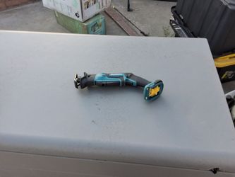 Makita Cordless Reciprocating Saw – Tool Only