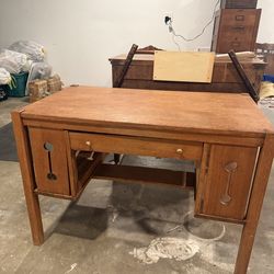 Antique oak mission style desk, arts n Crafts style