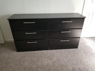 BLACK DRESSER