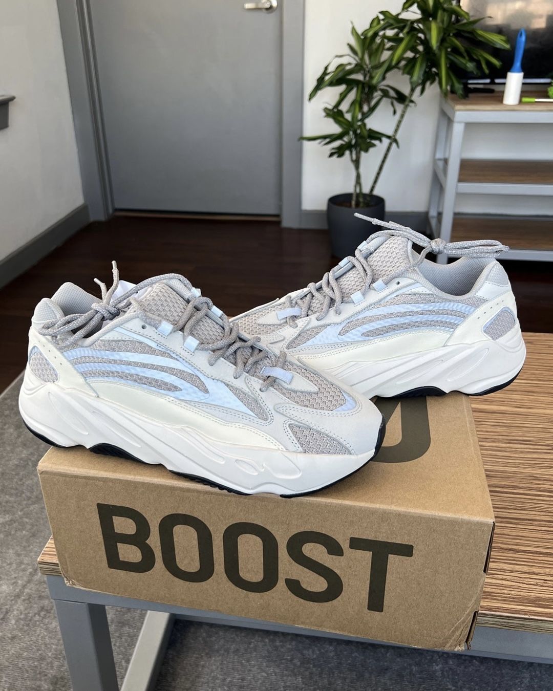 Adidas Yeezy 700 V2 Static