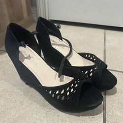 Black open toe wedge heel 