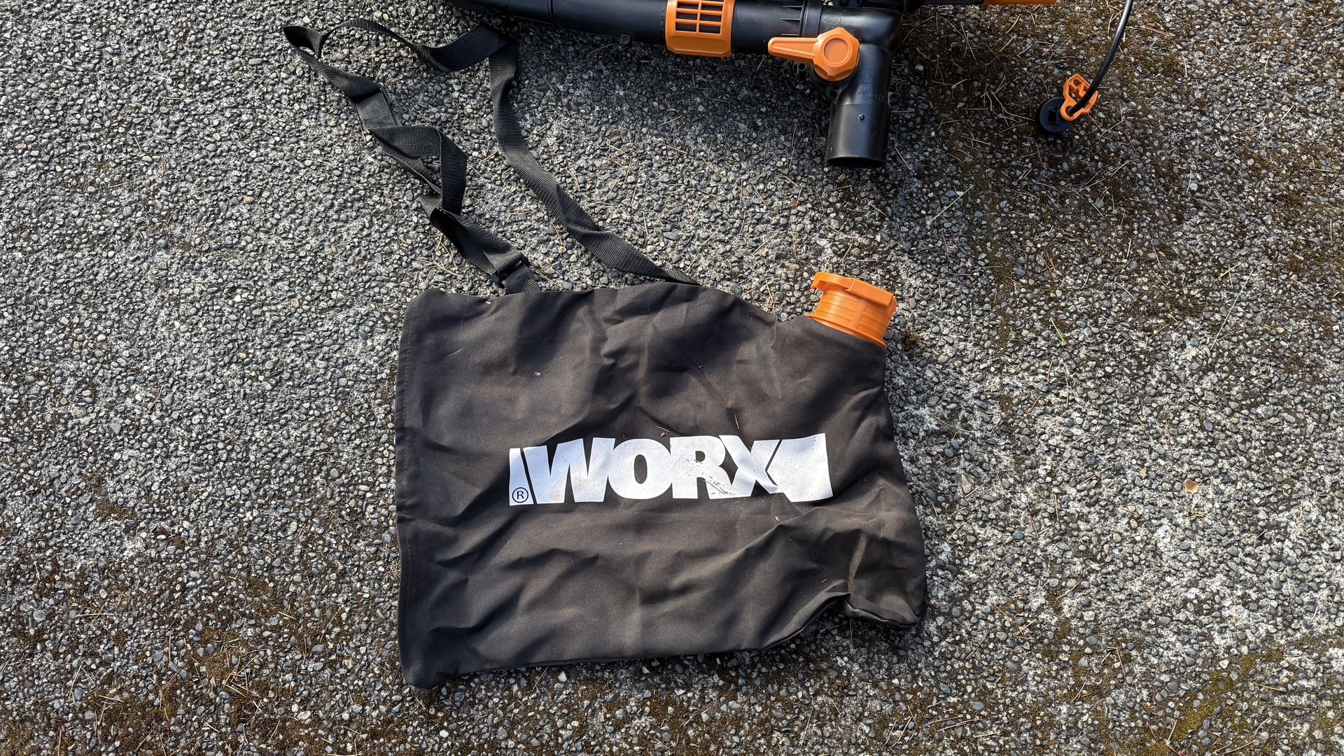 WORX Trivac 3 In 1 Electric Leaf Blower Mulch Vacuum 