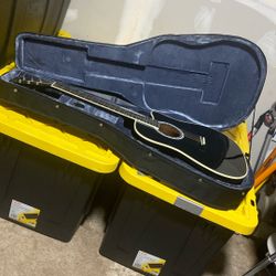 Esteban Acoustic Guitar 