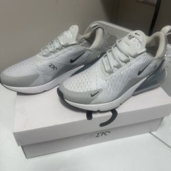 Women’s Nike Air Max 270