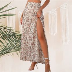 Floral Slit Skirt : SMALL : NEW