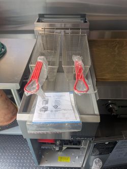 Dukers fryer