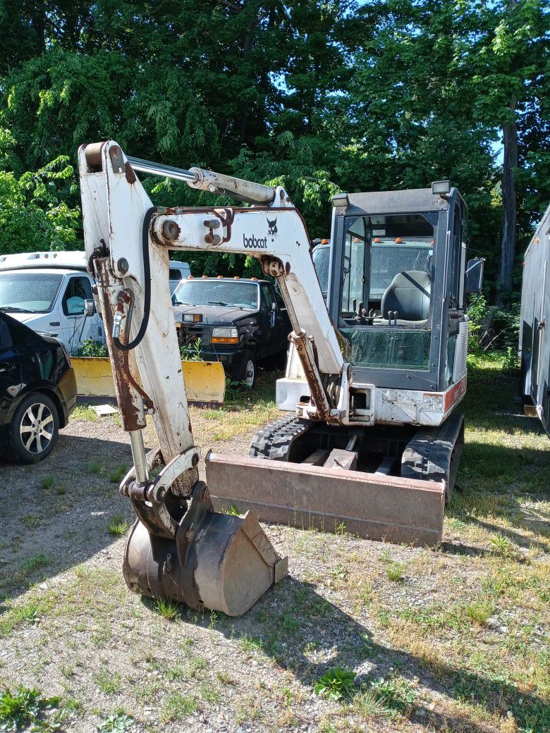 Bobcat 331 Mini Excavator 2300 Hours Tuns And Works Great