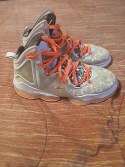 Nike LeBron 19 "Fast Food"
