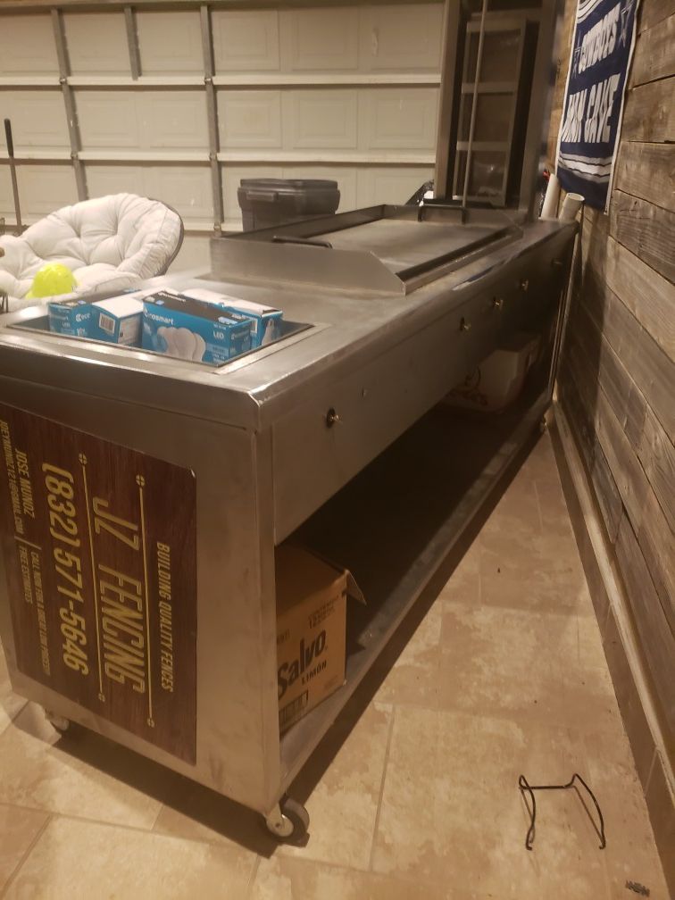 Carrito para vender tacos de trompo