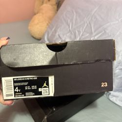 Jordan 13s Court Purple