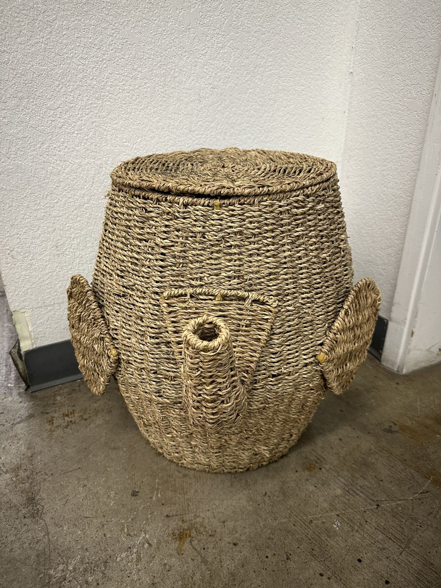Pottery Barn Large Elephant Kids Rattan Wicker Toy Laundry Hamper Nursery Playroom