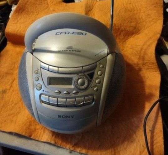 Sony Bookshelf Boombox Sounds Amazing