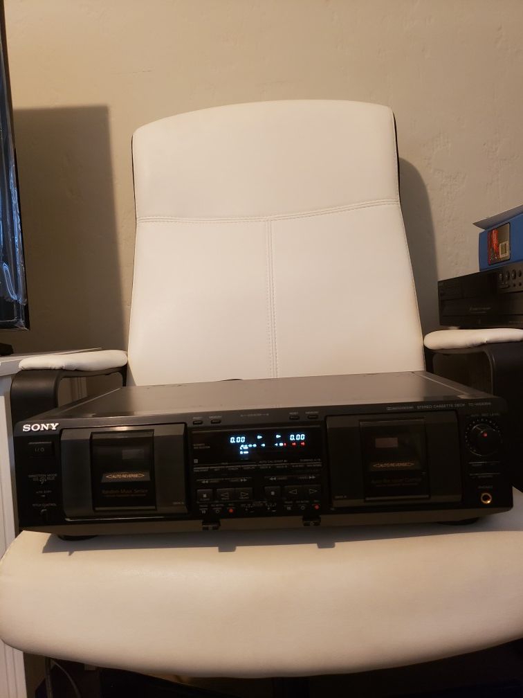 Sony TC-WE835S dual cassette deck