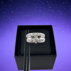 Natural Diamond Two-Row Ring in White Gold, 7.58 Grams