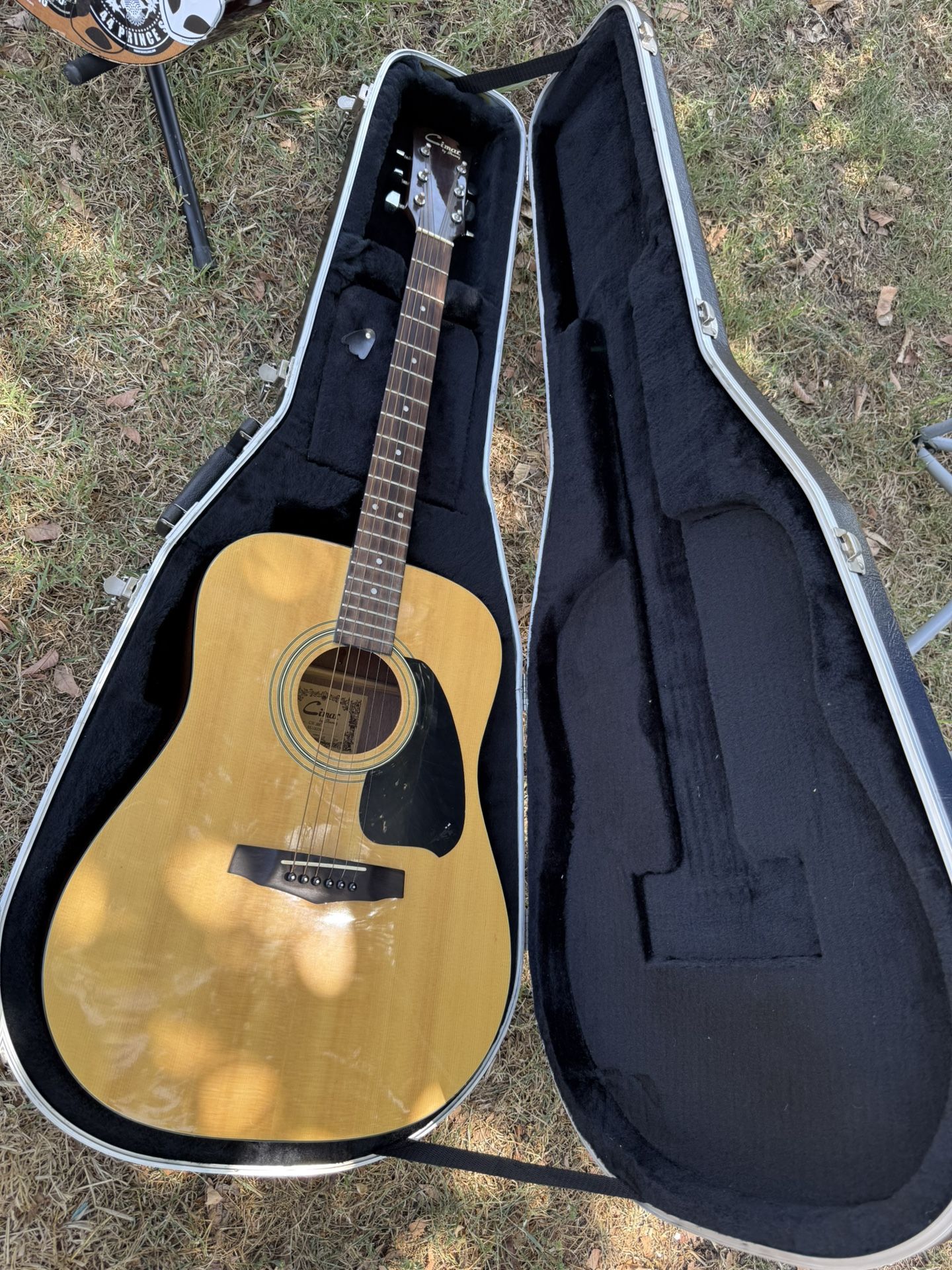 Cimar Guitar And Case