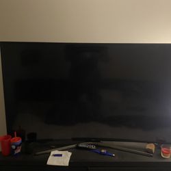 65 Inch Curve Samsung Tv $200 *No Remote 