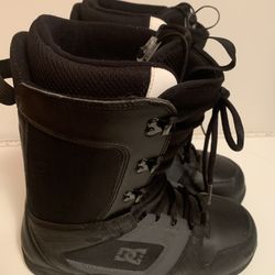 DG Snowbird Boots. Men’s Size 12