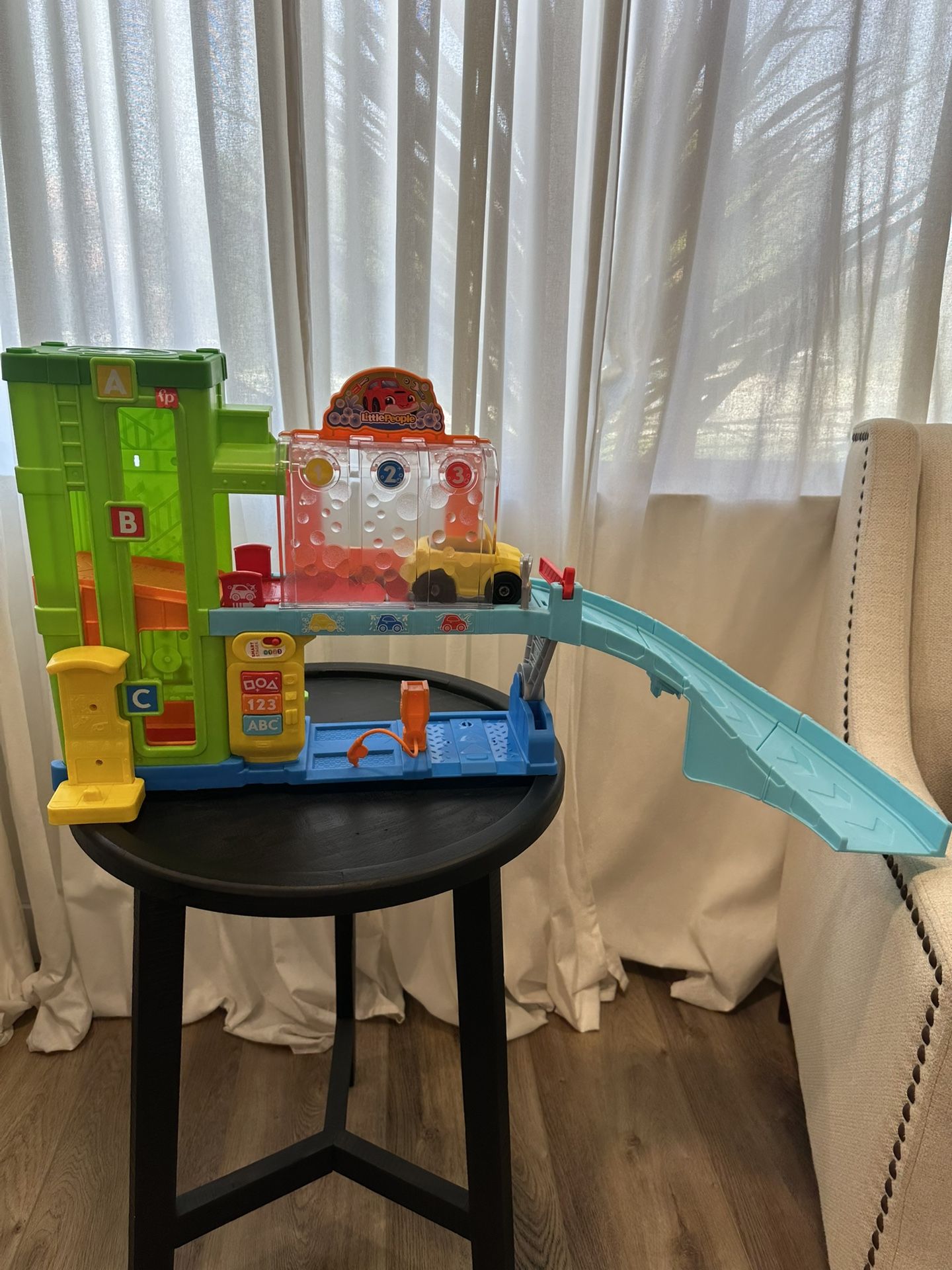 Little People Car Wash