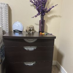 Bed Side Tables 