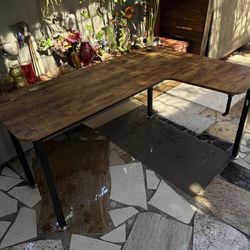 L SHAPED DESK