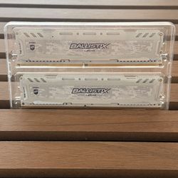 Crucial Ballistix 16GB DDR4 RAM 3200